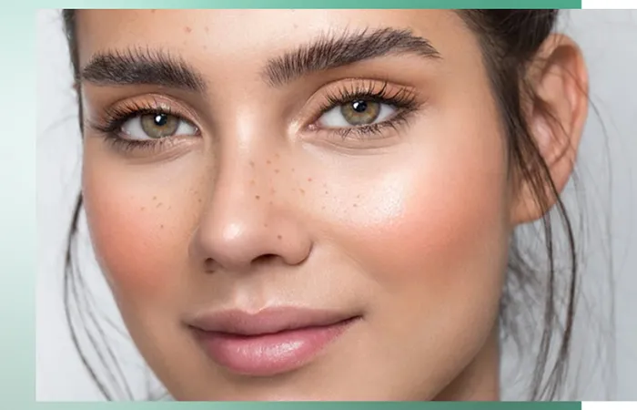 زن خوش چهره با ابروهای فوق العاده زیبا